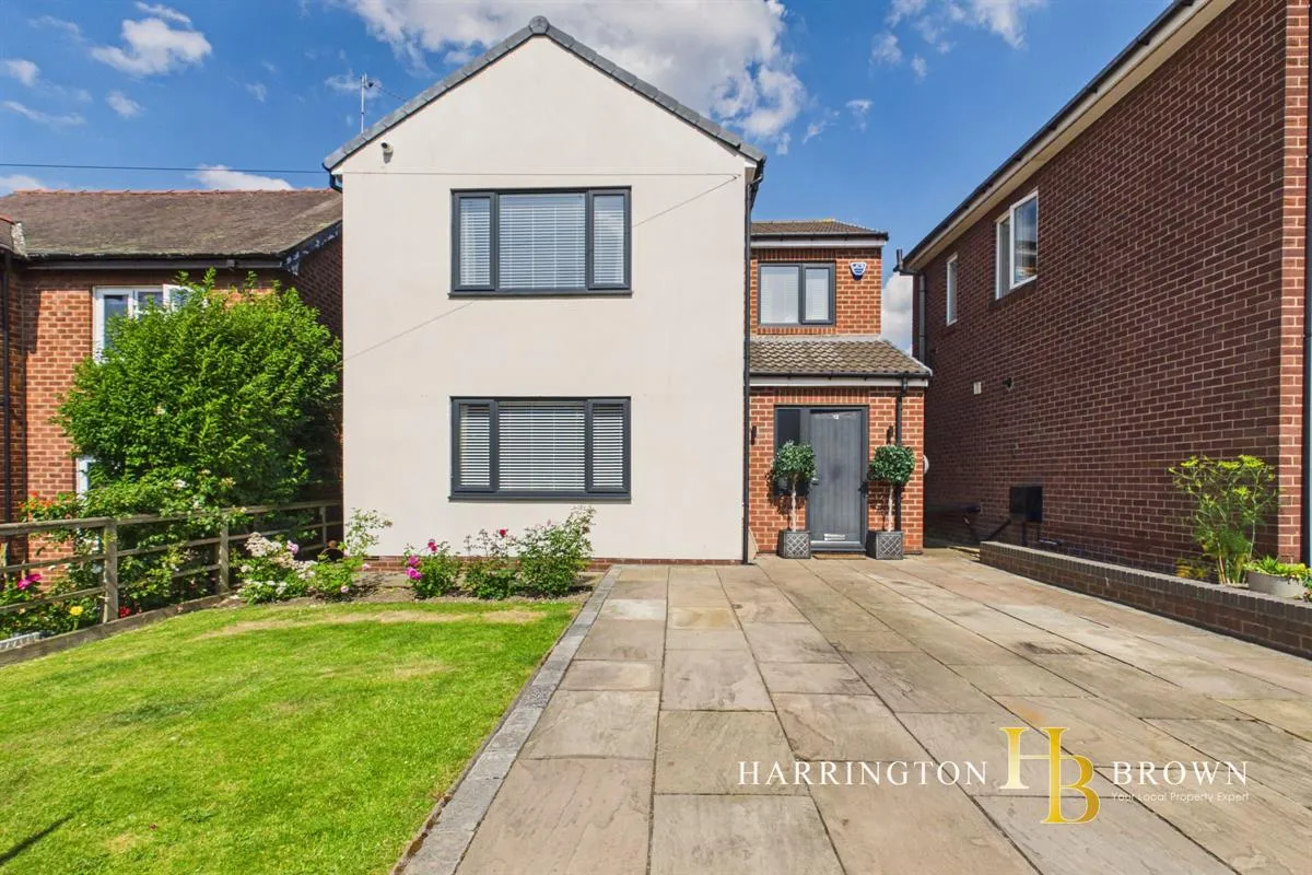 4 bed house for sale — The Close, Shotley Bridge