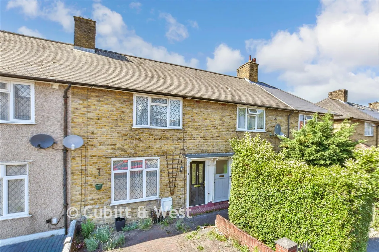 2 bed house for sale, Hartland Road, Morden, SM4