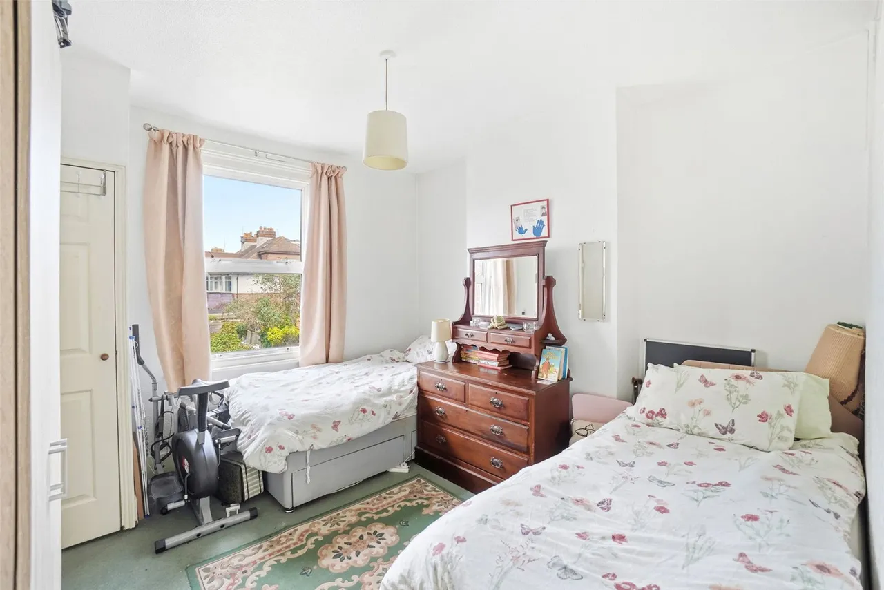 Radnor Gardens, Twickenham, TW1 4NA, photo 8