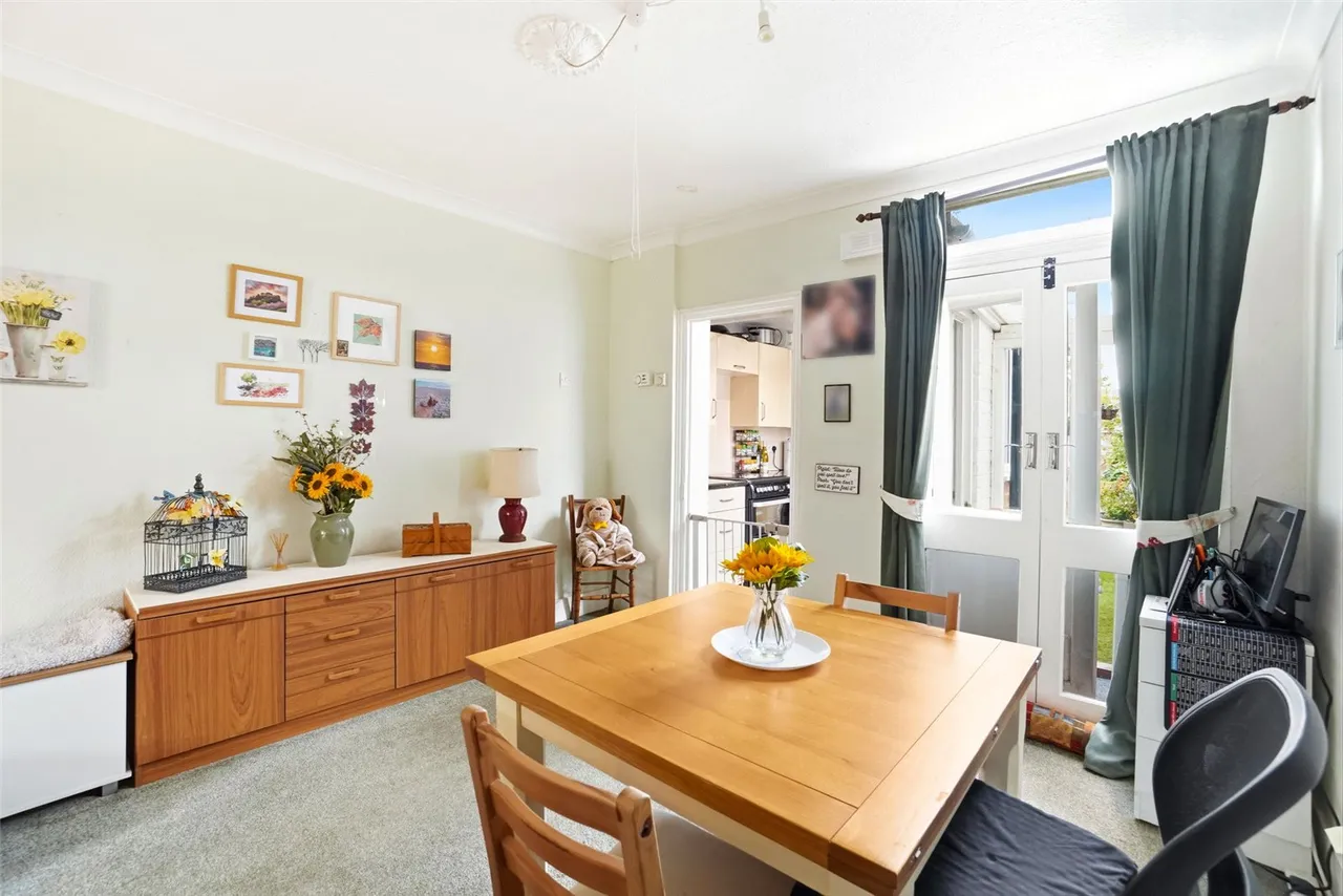 Radnor Gardens, Twickenham, TW1 4NA, photo 5