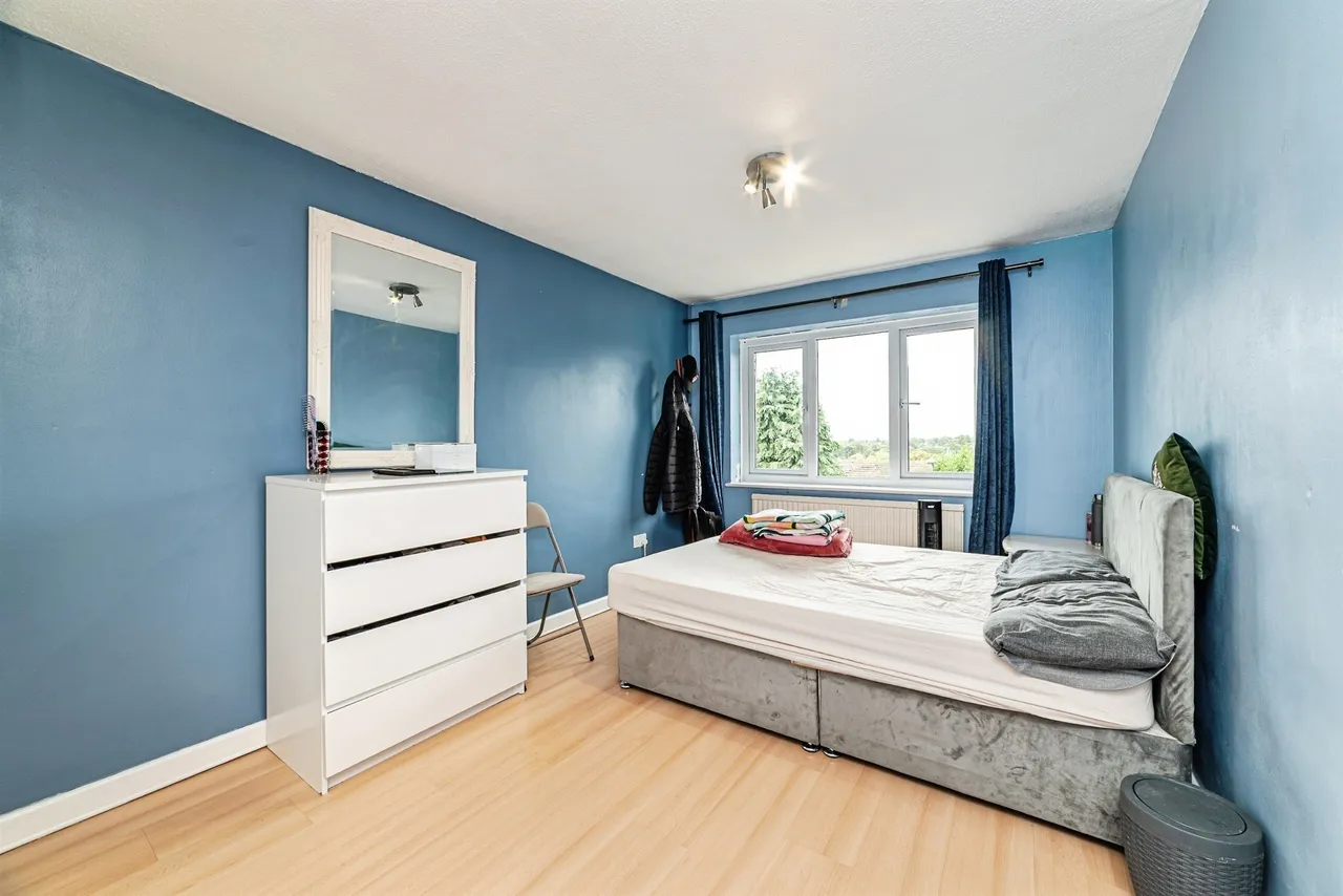 Sylvia Close, Basingstoke, RG21, photo 9