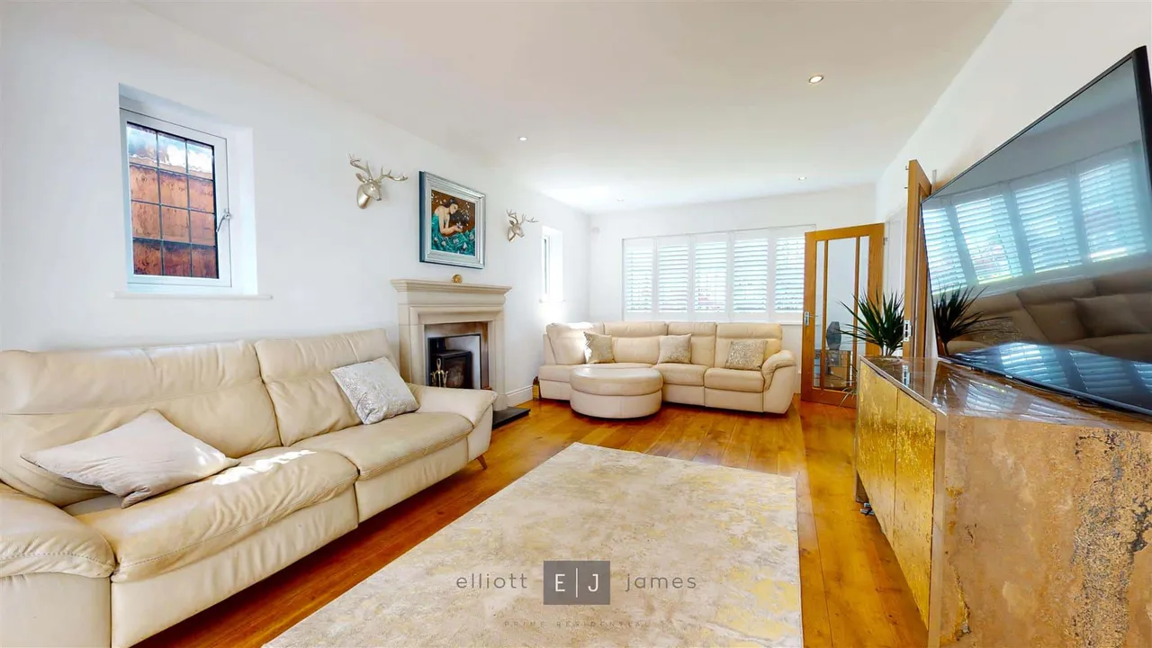 Brancepeth Gardens, Buckhurst Hill, IG9, photo 6