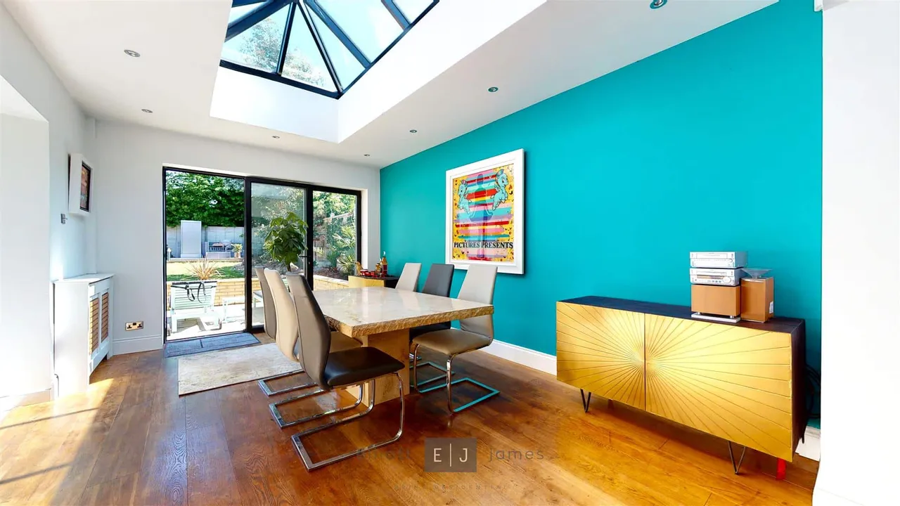 Brancepeth Gardens, Buckhurst Hill, IG9, photo 7