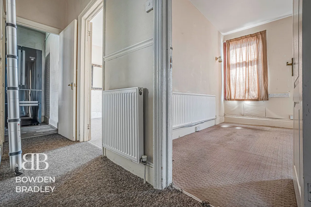 De Vere Gardens, Ilford, IG1, photo 6