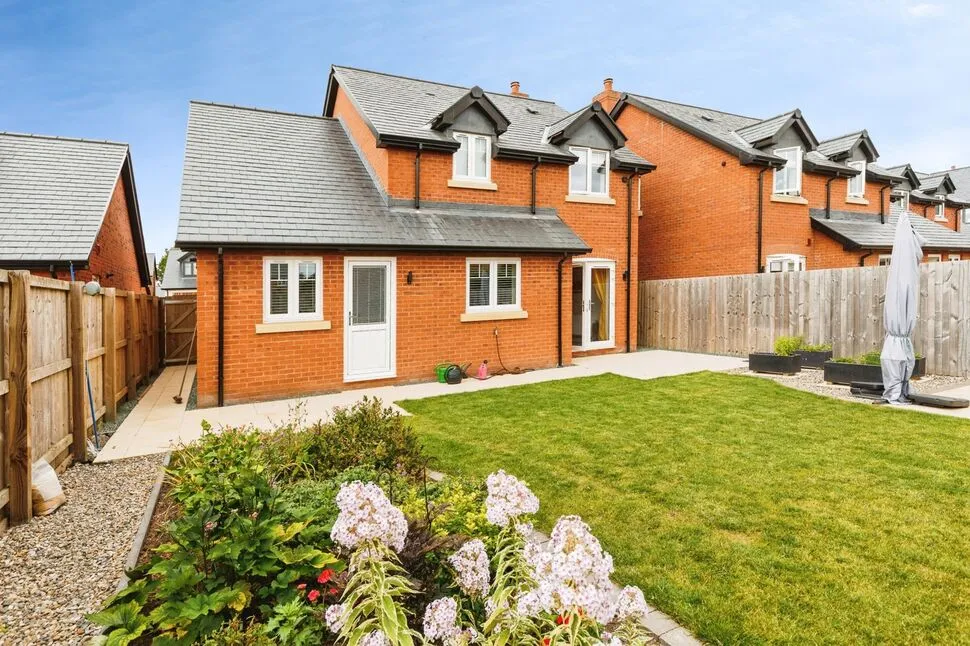 Molesworth Way, Whittington, Shropshire, SY11, photo 4