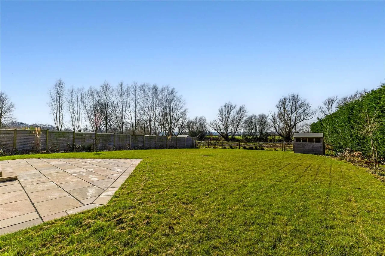 Sandpiper Close, Appledore, TN26, photo 16