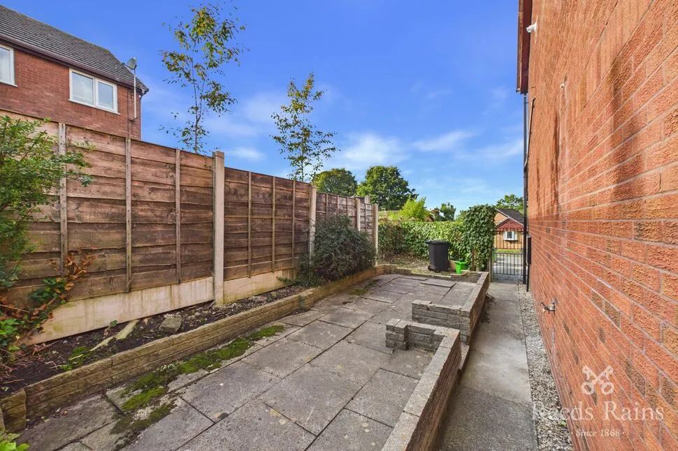 Peveril Gardens, New Mills, SK12, photo 14