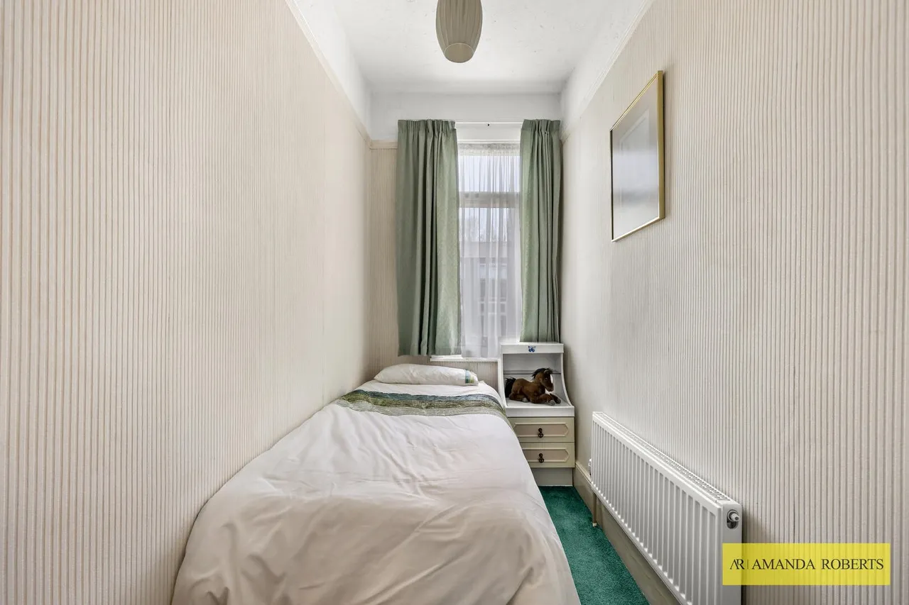 Warren Road, London, photo 18