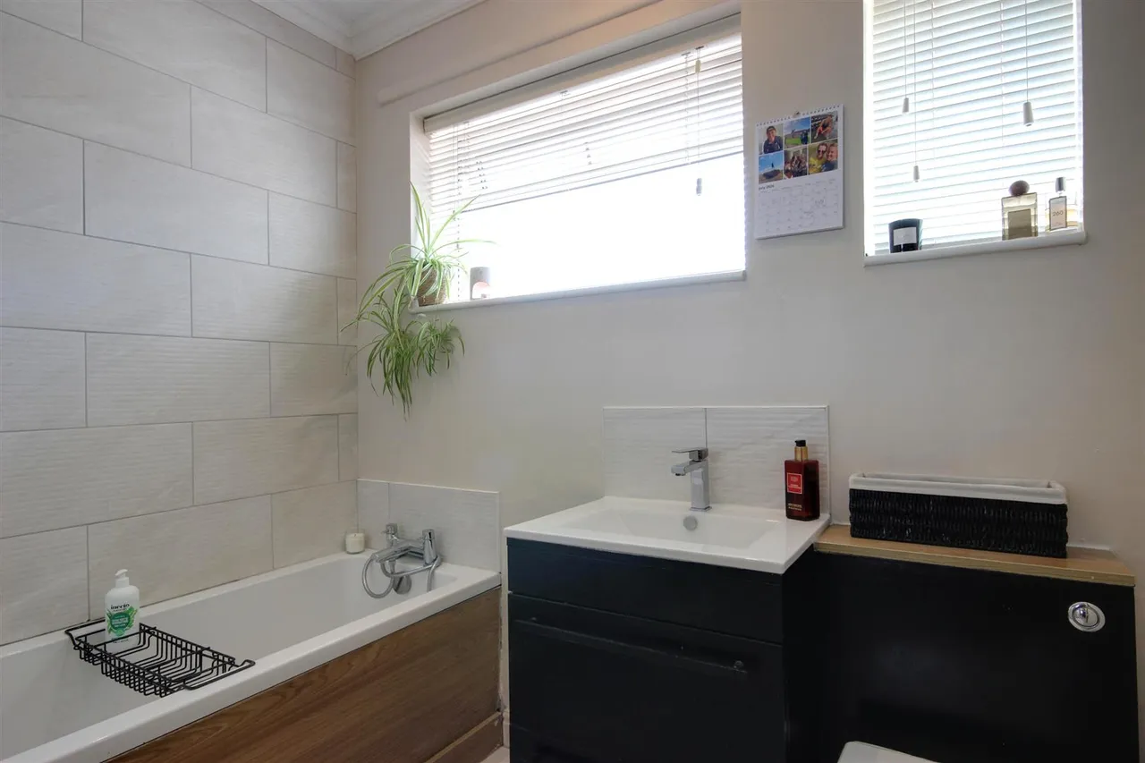 Brigg Drive, Hessle, photo 14