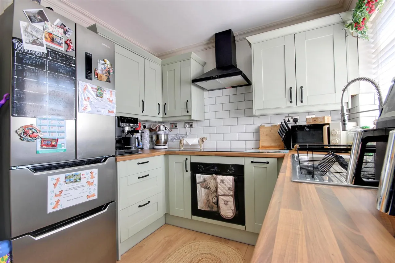Brigg Drive, Hessle, photo 8