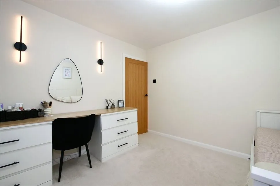Somerset Avenue, Baildon, BD17, photo 14