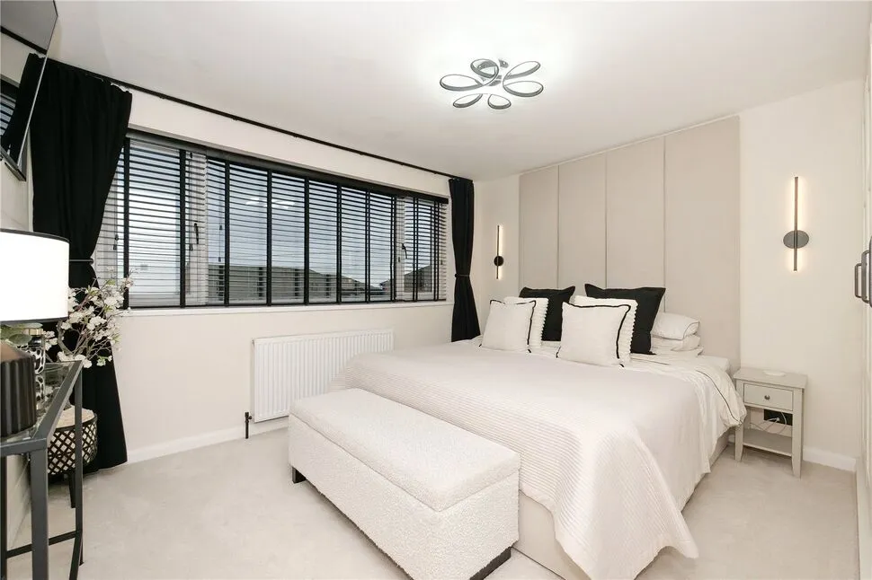 Somerset Avenue, Baildon, BD17, photo 9