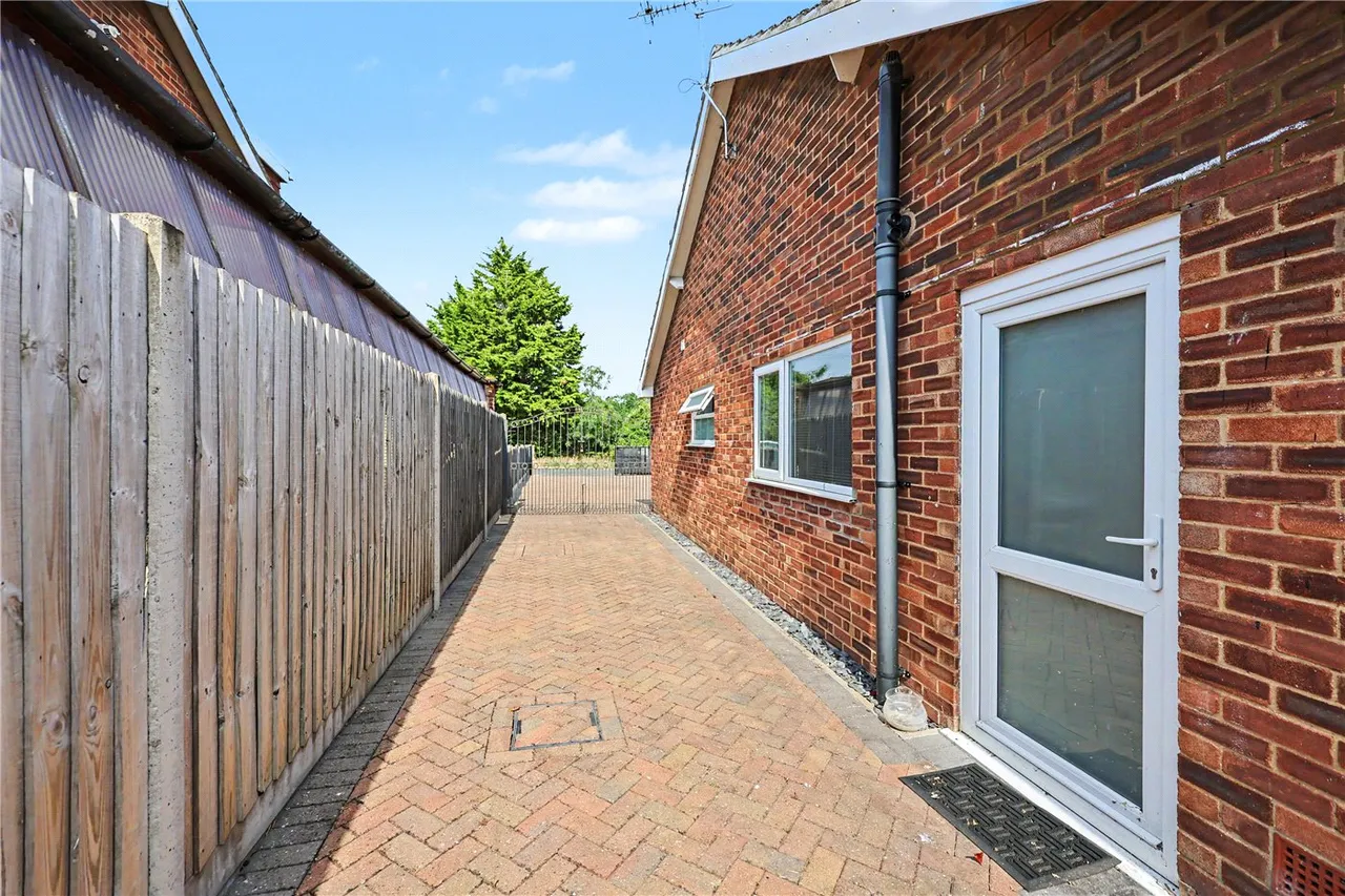 Gunton Lane, Norwich, Norfolk, NR5, photo 5