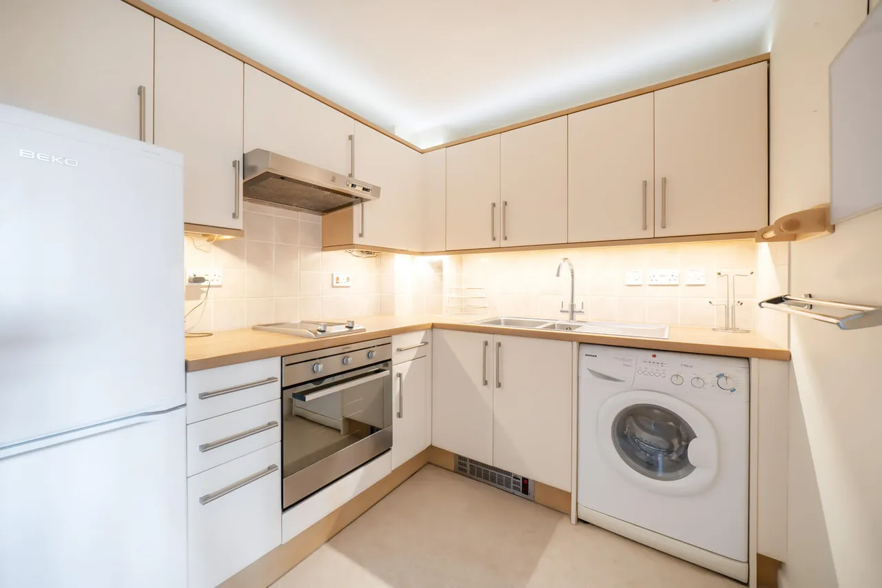 New Park Street, Devizes, SN10, photo 6