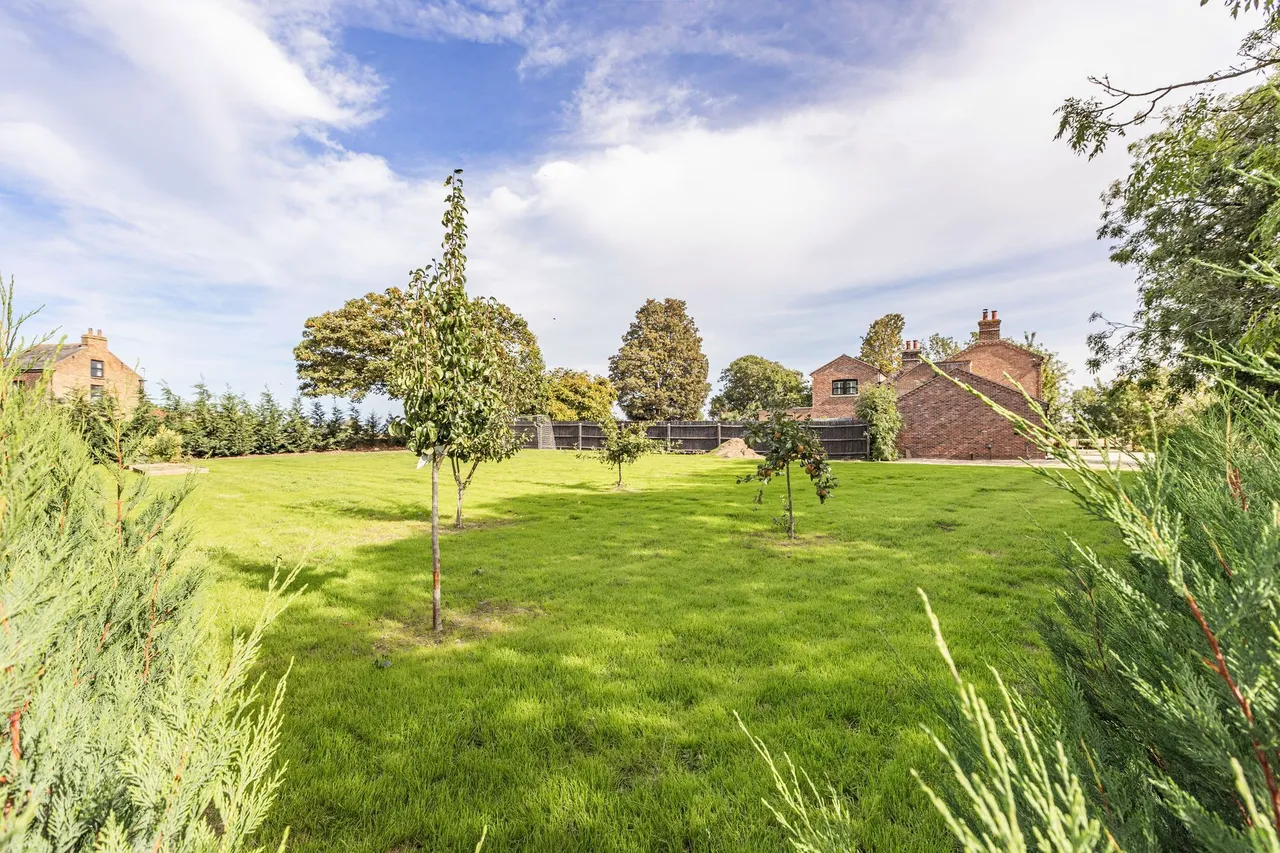 Beautifully Renovated Country Residen, photo 23