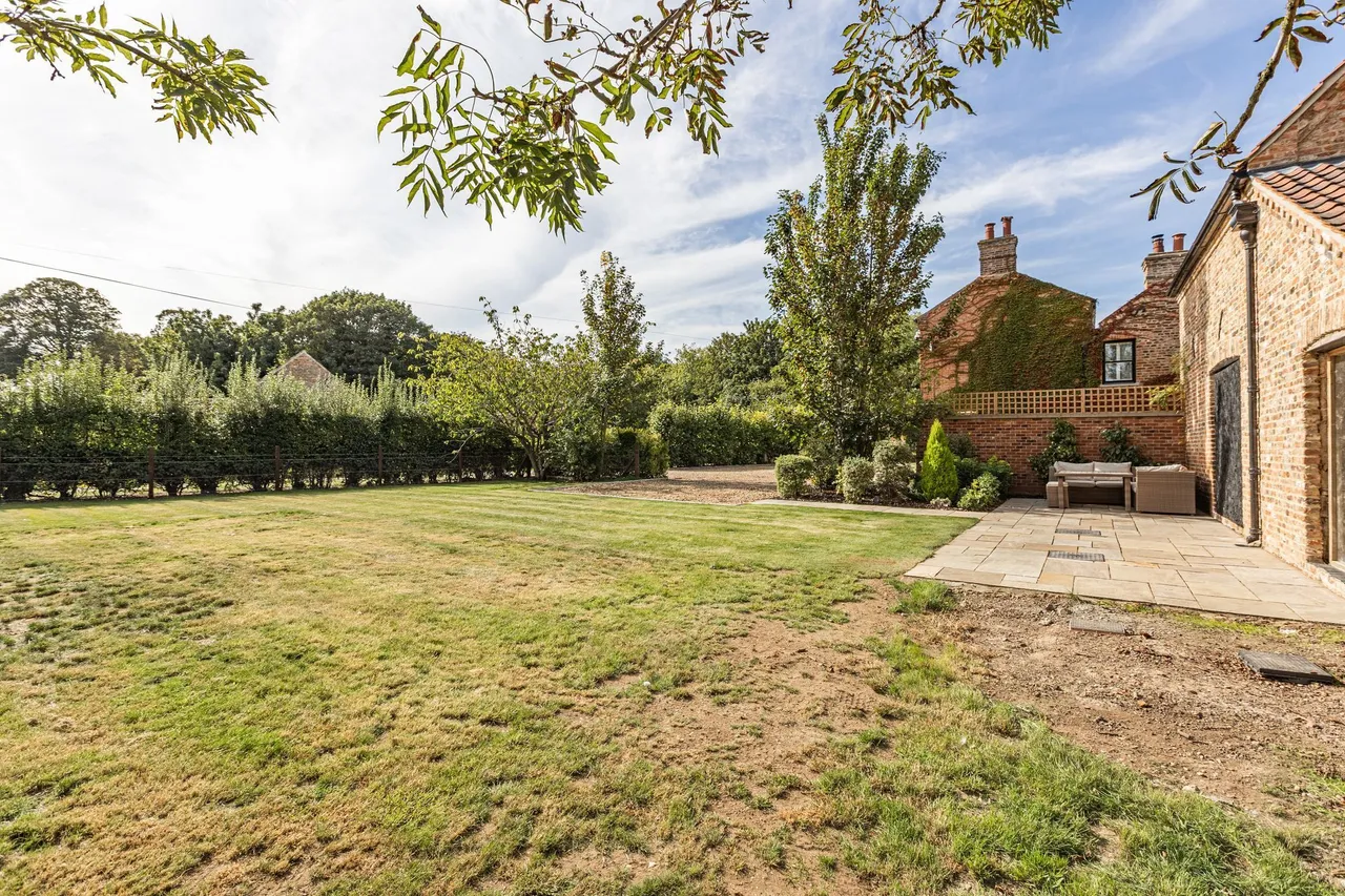 Beautifully Renovated Country Residen, photo 26