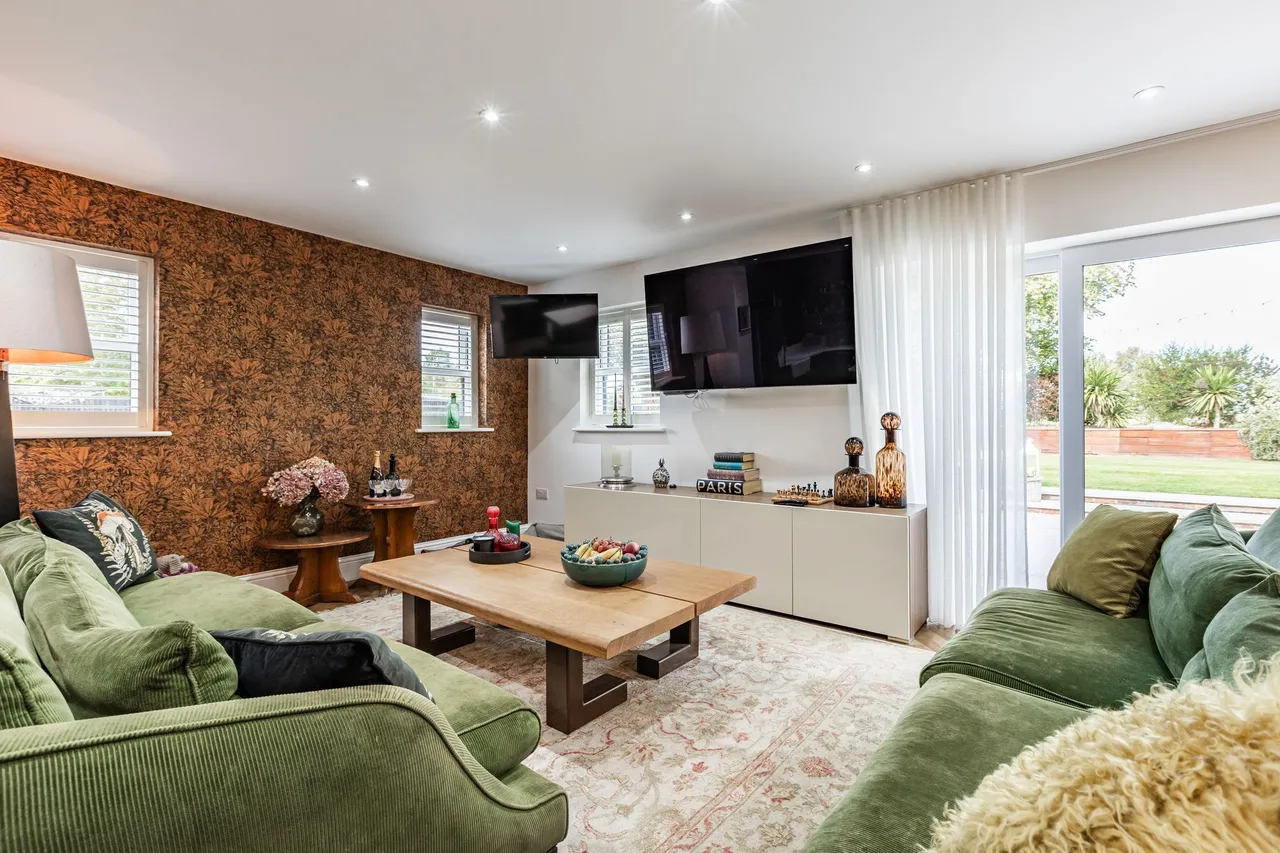 Beautifully Renovated Country Residen, photo 8
