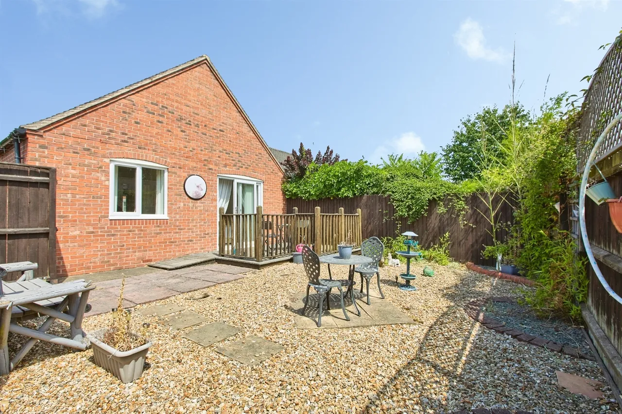 Tilley Green, Newhall, DE11, photo 20