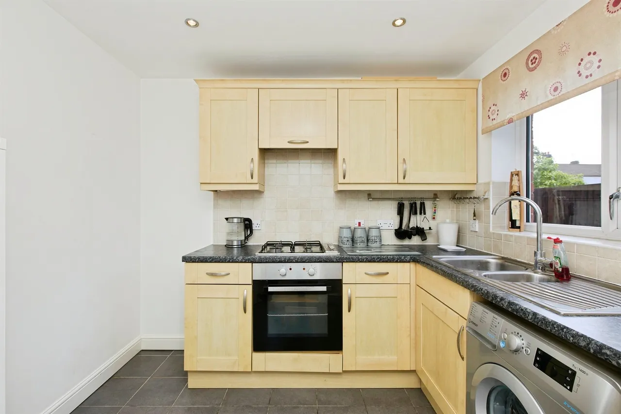 Tilley Green, Newhall, DE11, photo 7