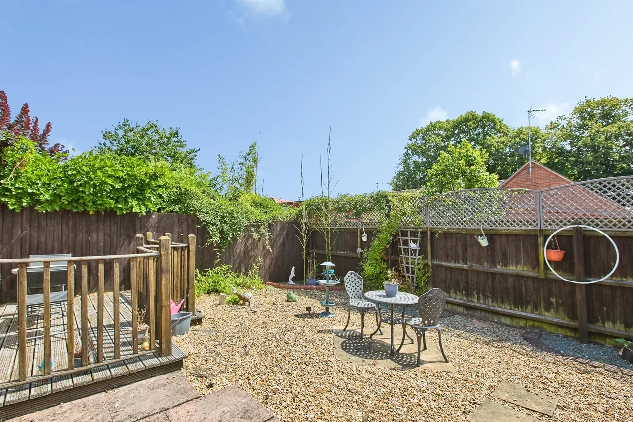 Tilley Green, Newhall, DE11, photo 19