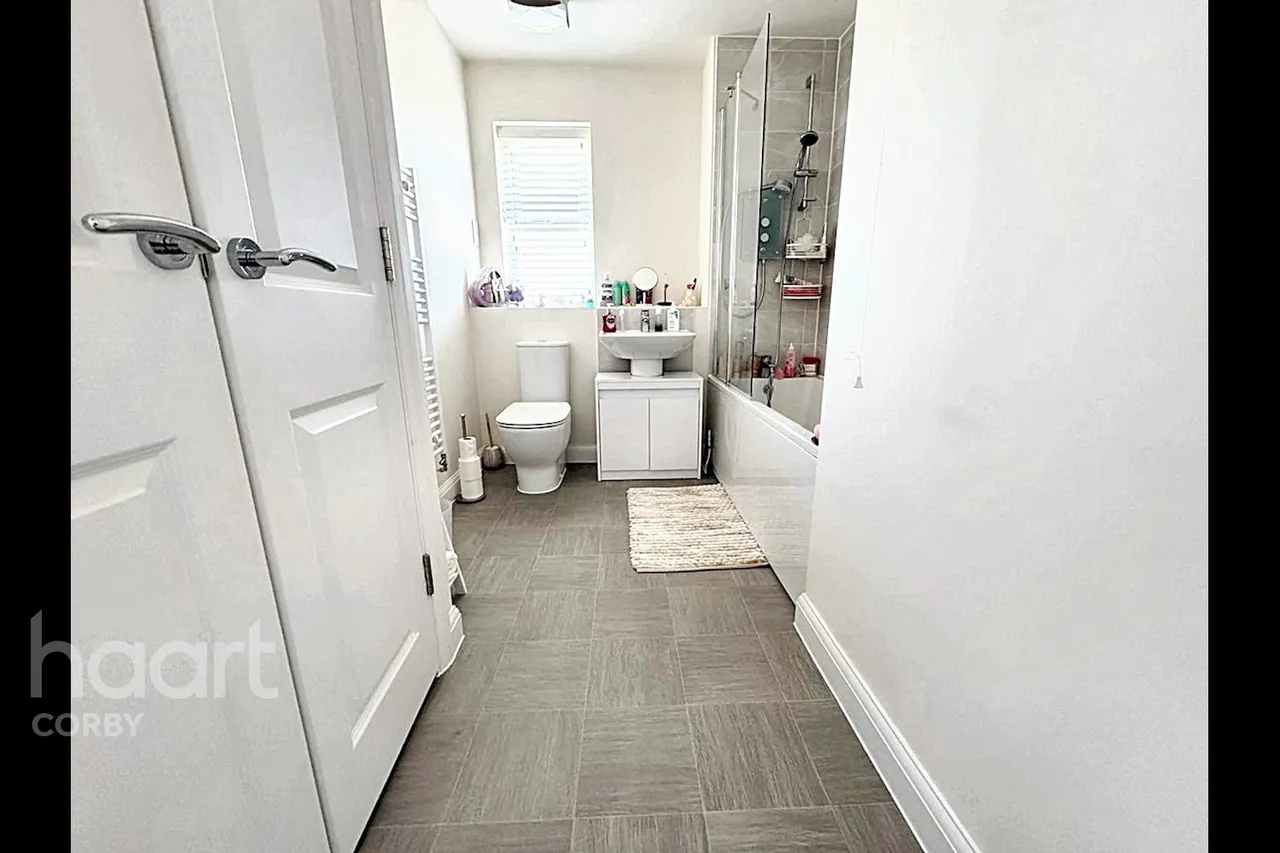 Sandpiper Road, Kettering, NN14, photo 7