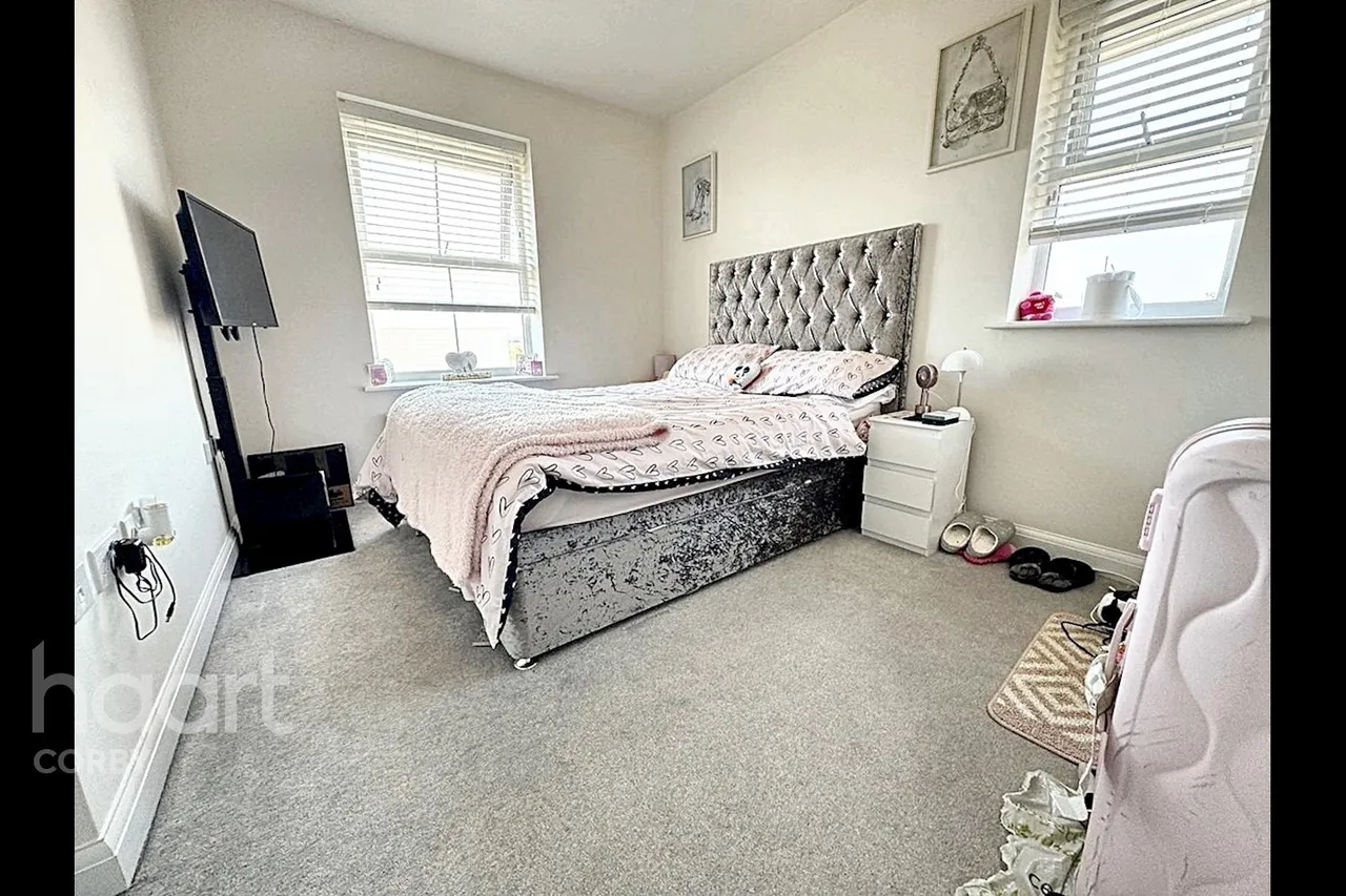Sandpiper Road, Kettering, NN14, photo 4