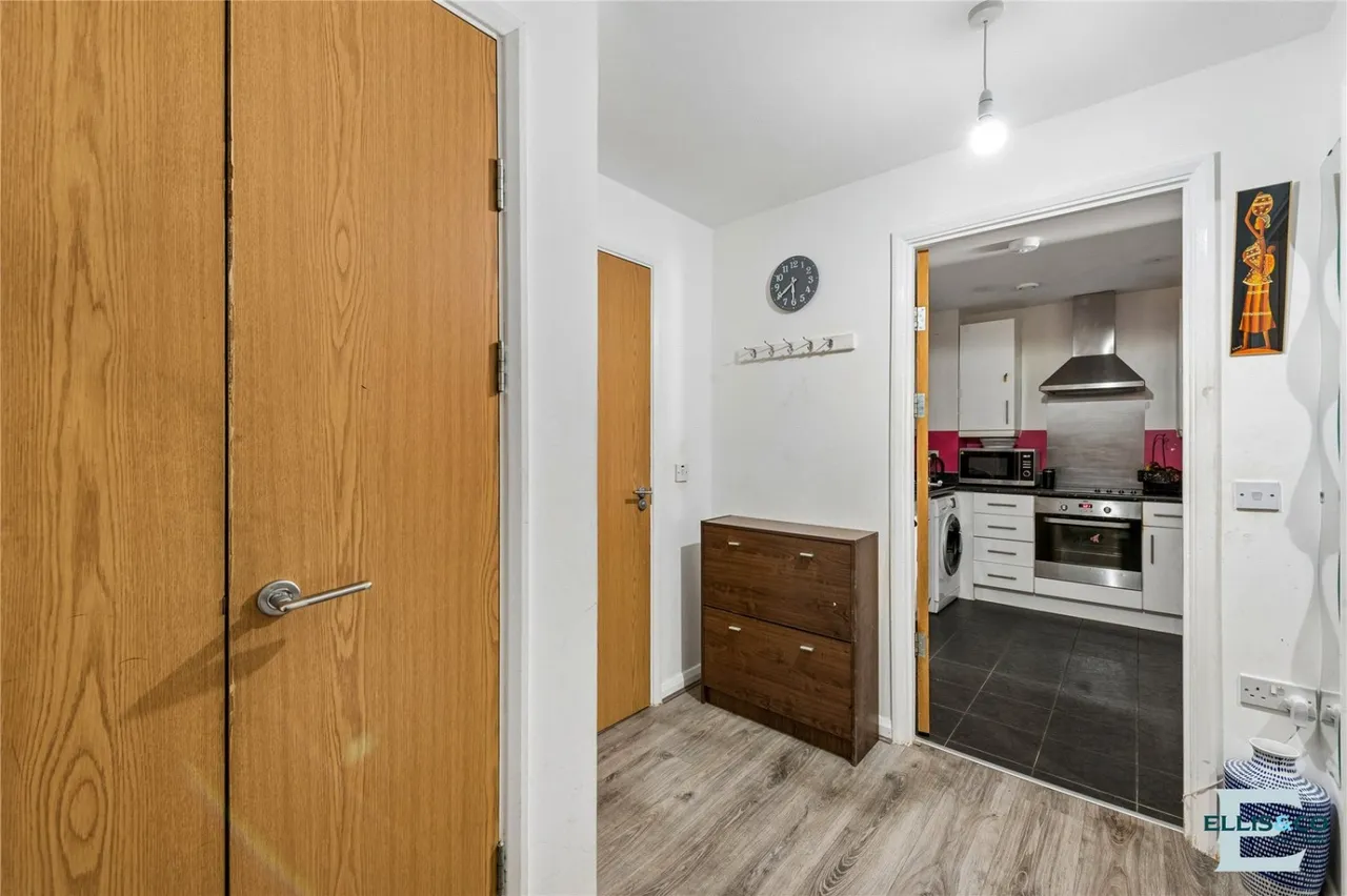 Mill Mead Road, London, N17, photo 14