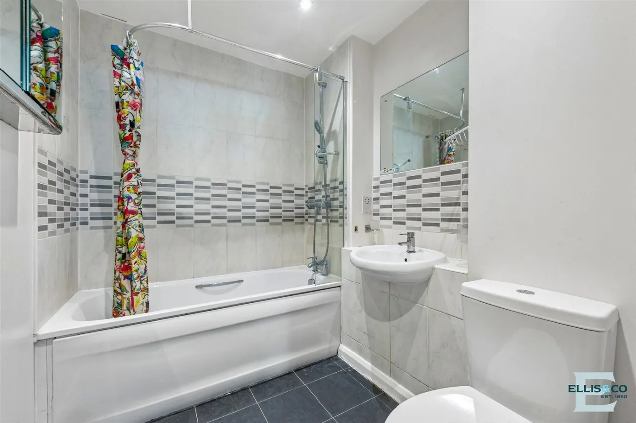 Mill Mead Road, London, N17, photo 21
