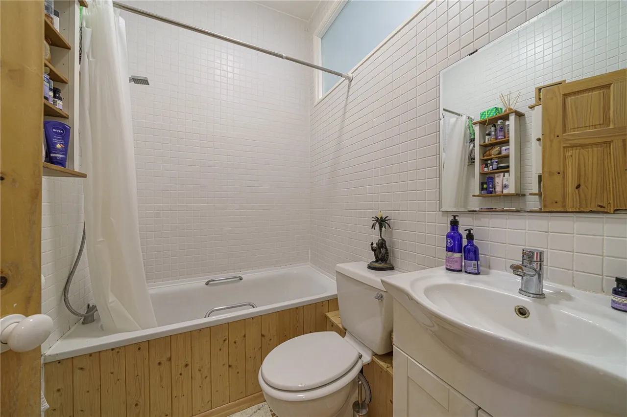 Lordship Lane, East Dulwich, London, SE22, photo 8