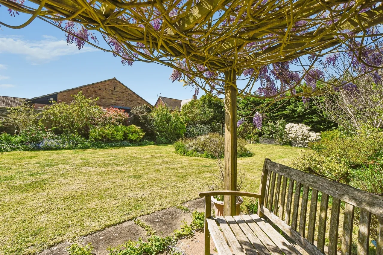 Thames Close, Cricklade, SN6, photo 14