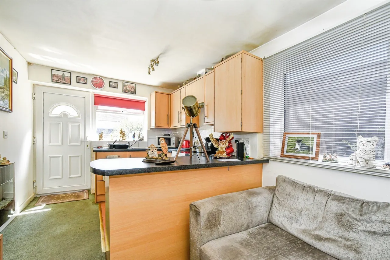 Thames Close, Cricklade, SN6, photo 17