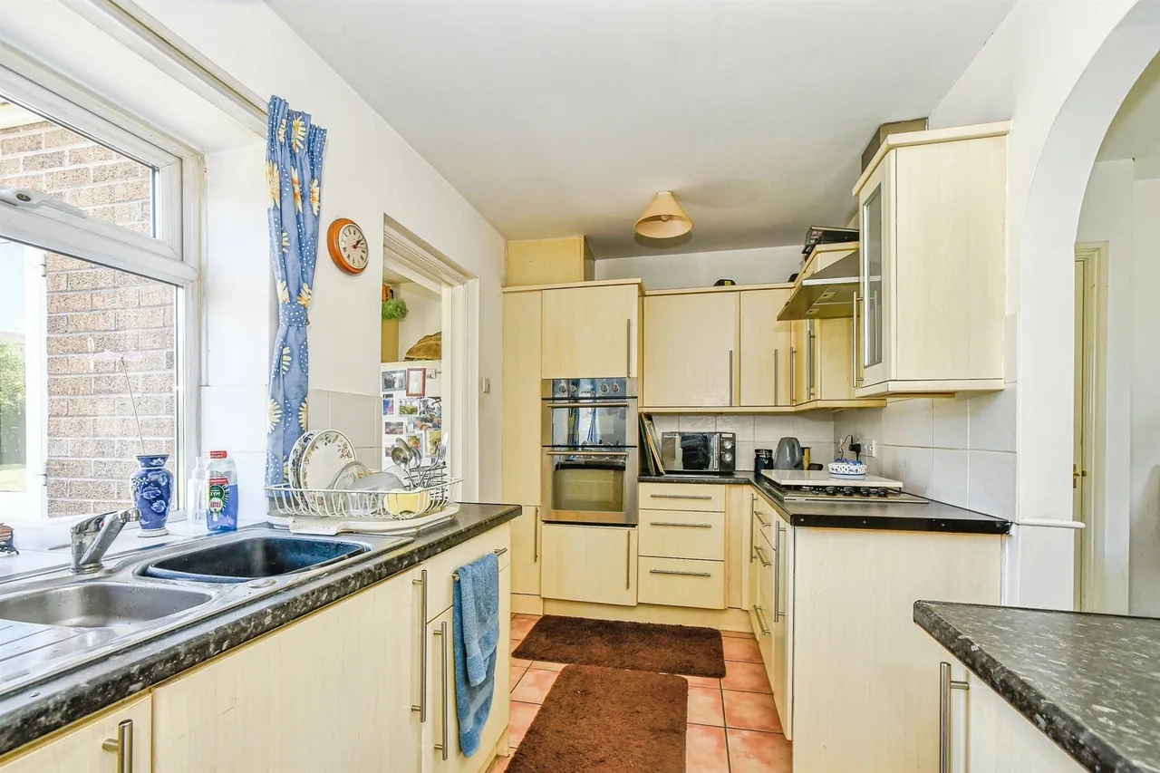 Thames Close, Cricklade, SN6, photo 5