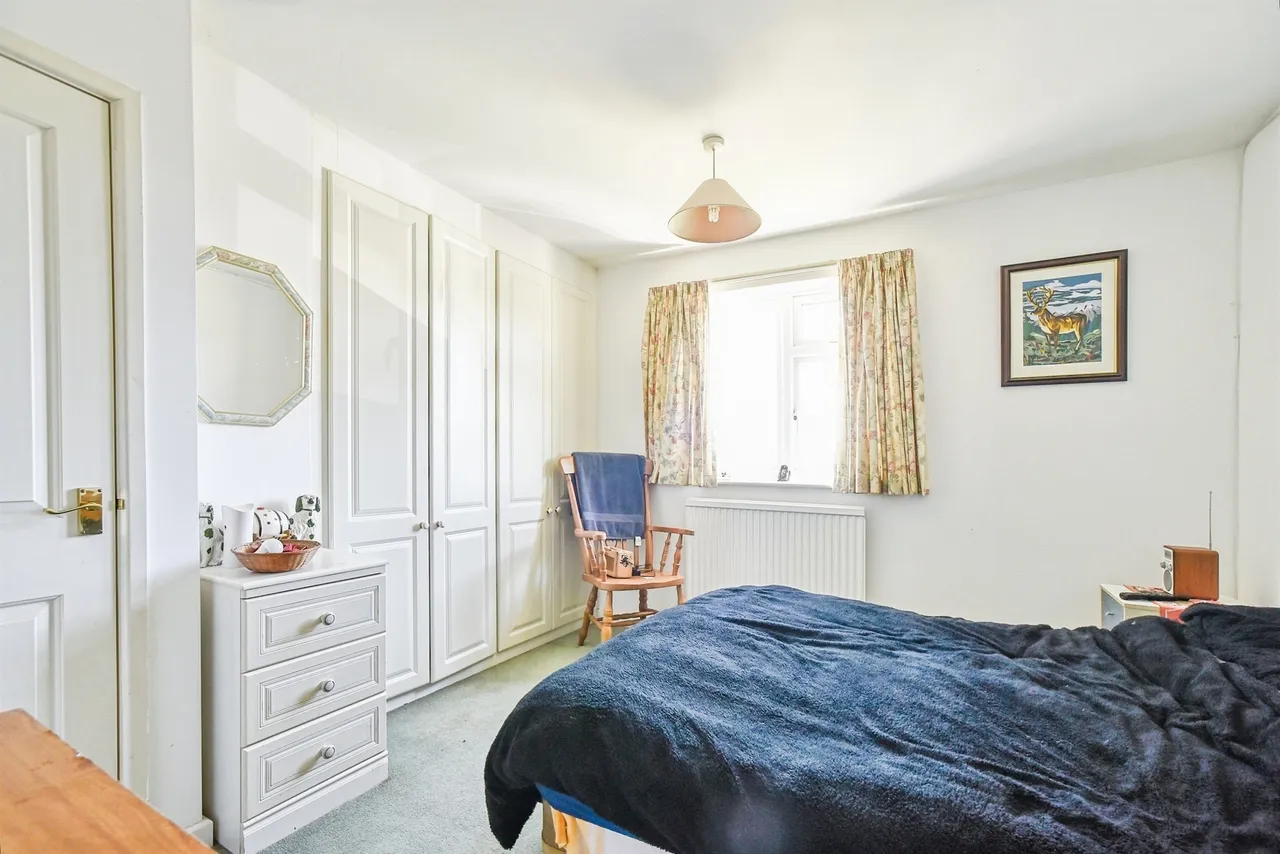 Thames Close, Cricklade, SN6, photo 9