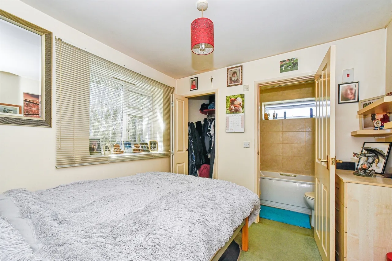 Thames Close, Cricklade, SN6, photo 18