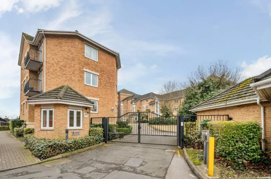 2 bed flat for sale, Gas Works Road, Reading, RG1