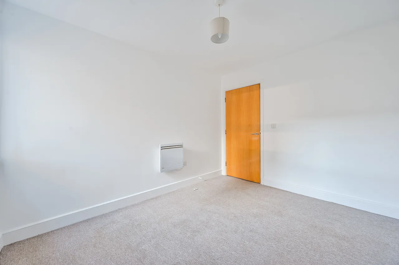 37 Wealden House, Capulet Square, London, photo 4