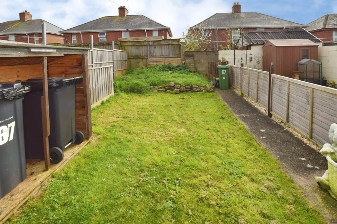 Burnthouse Lane, photo 6