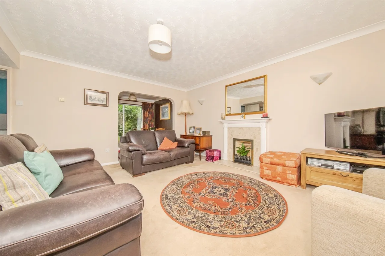 Whitethorn Road, Purdis Farm, IP3, photo 2
