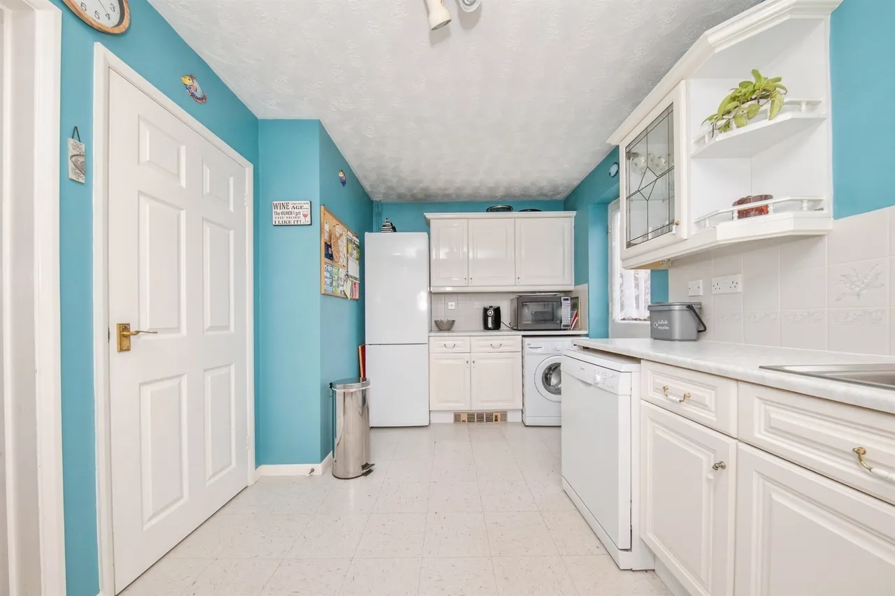 Whitethorn Road, Purdis Farm, IP3, photo 7