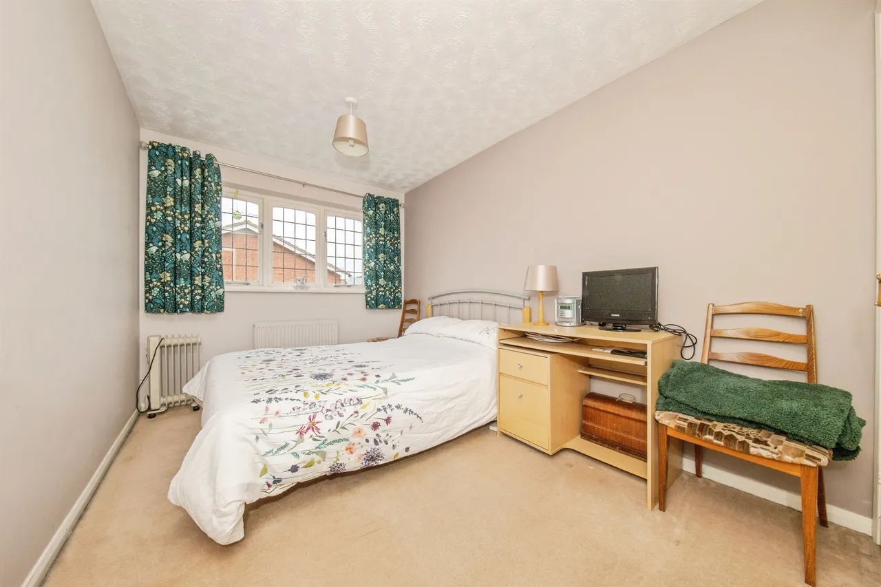 Whitethorn Road, Purdis Farm, IP3, photo 12