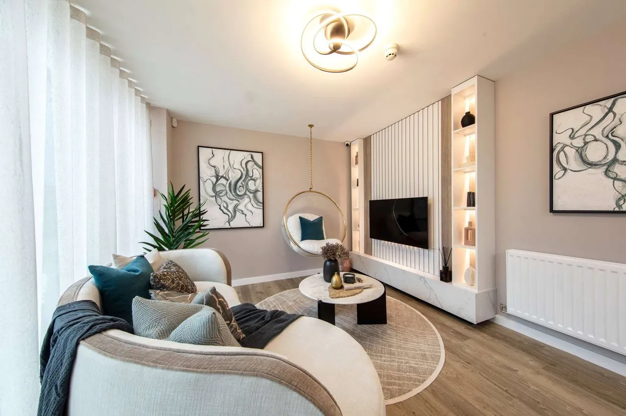 High Street, Brentford, TW8, photo 6