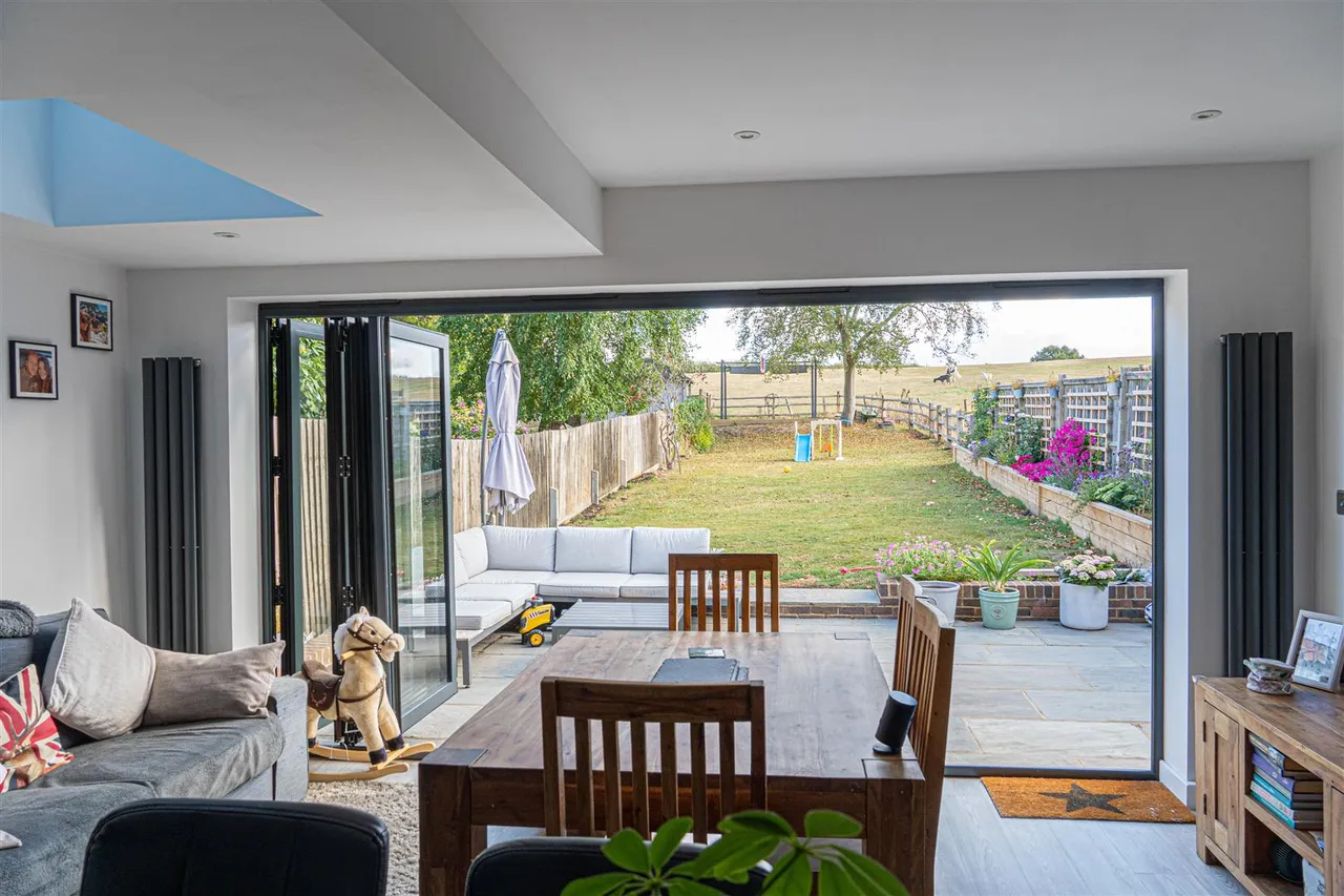 Skinners Lane, Catsfield, photo 36