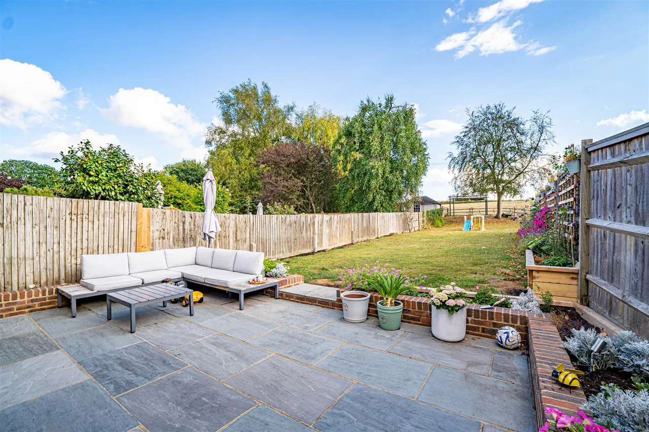 Skinners Lane, Catsfield, photo 40