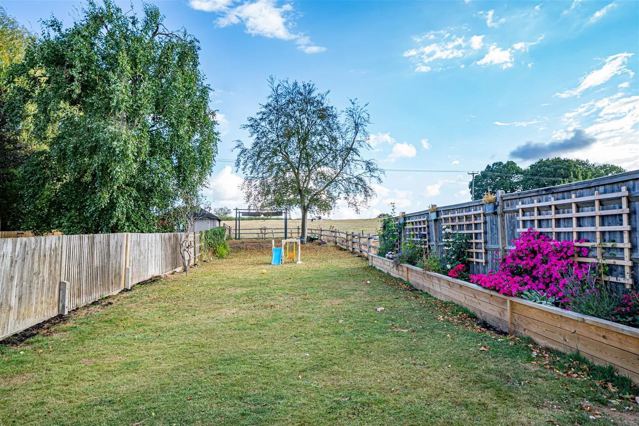 Skinners Lane, Catsfield, photo 19