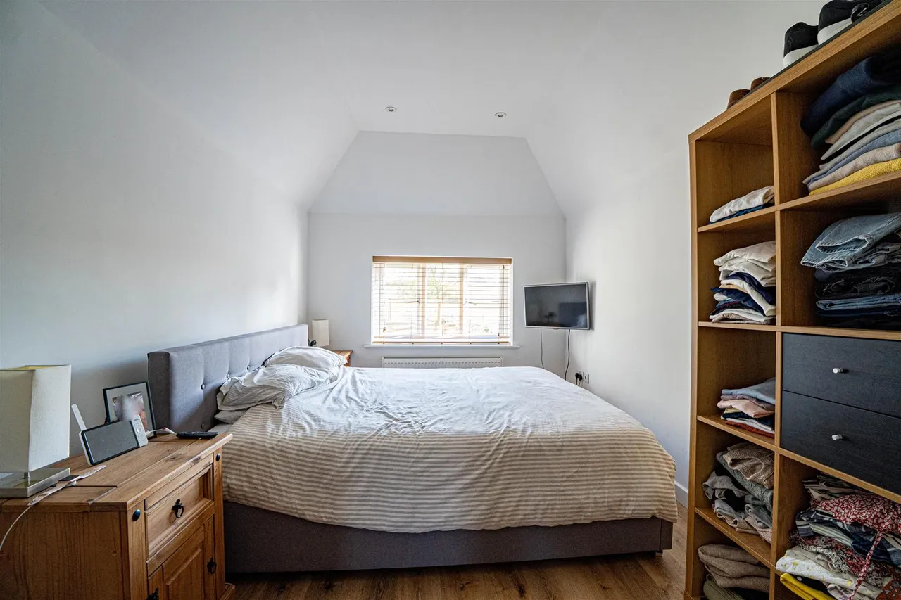 Skinners Lane, Catsfield, photo 11