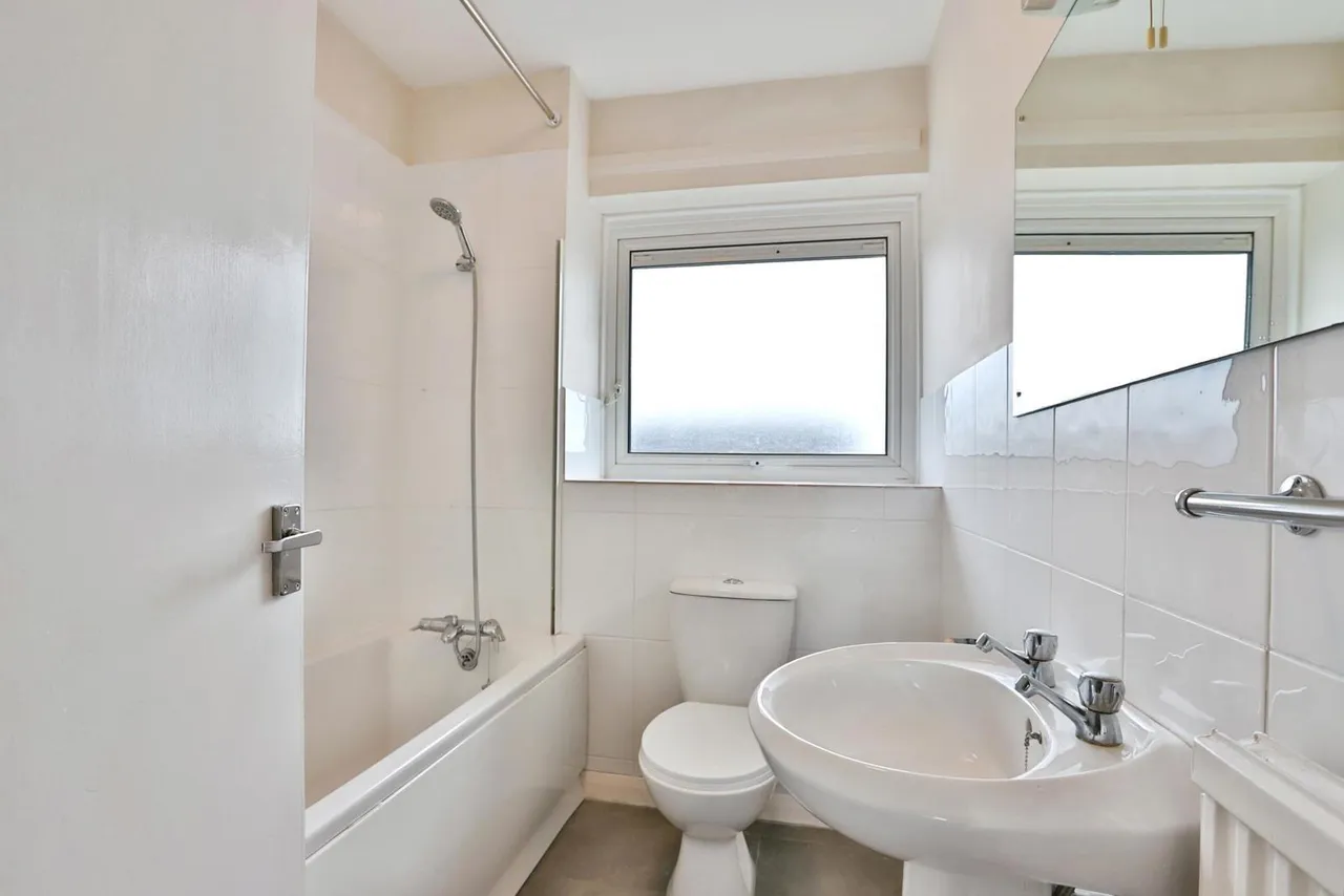 Portswood Drive, Redhill, BH10, photo 8