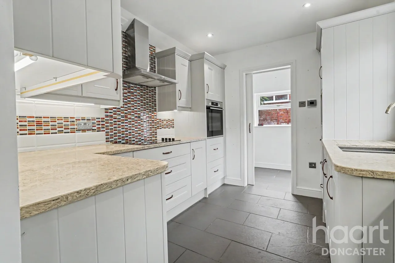 Sandall Rise, Wheatley Hills, DN2, photo 13