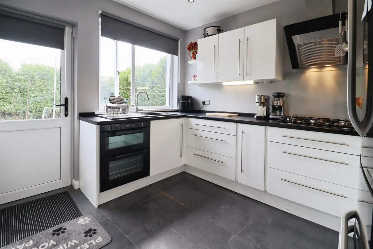 Laing Street, Bridgend, CF33, photo 3