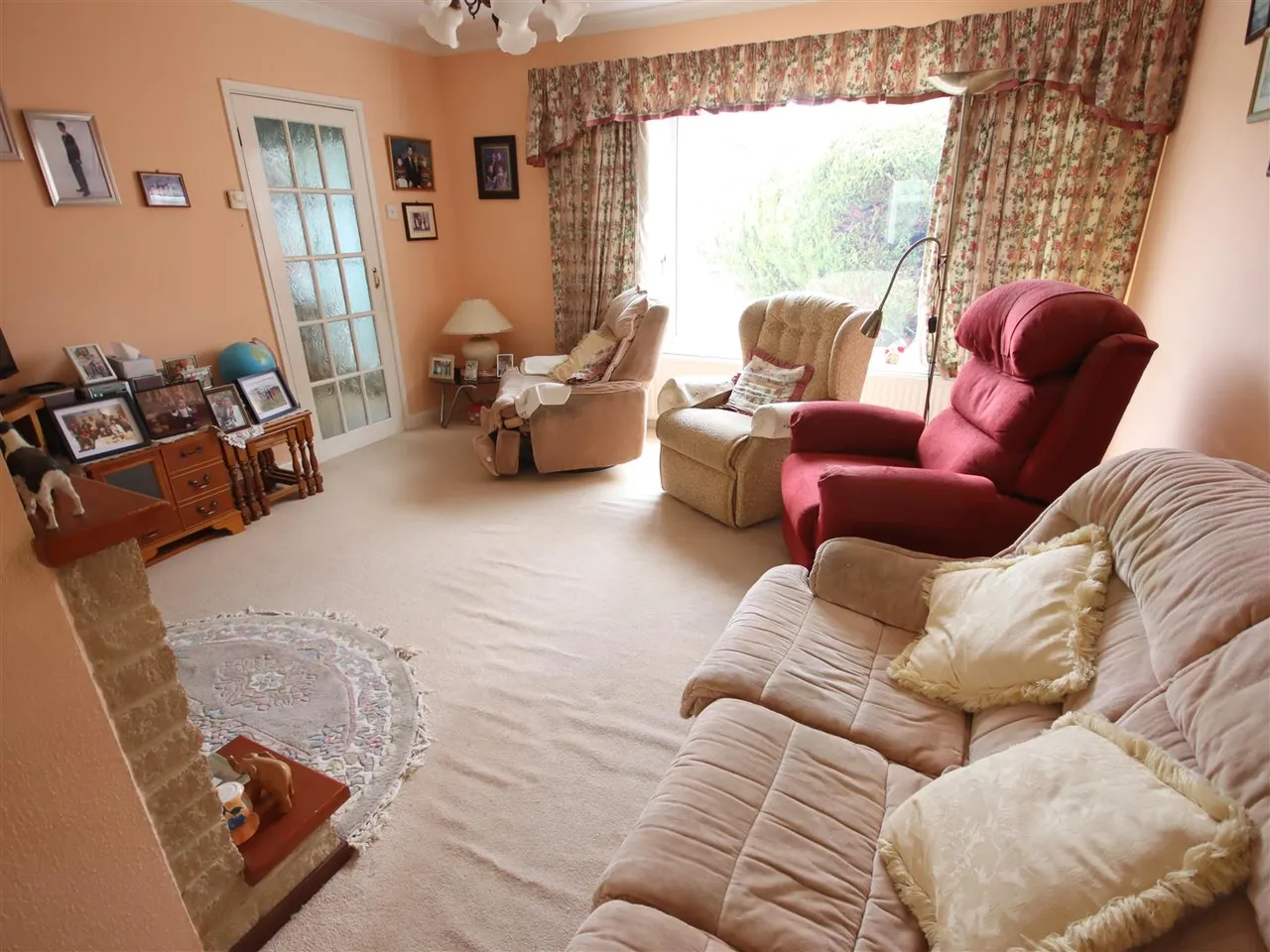Elm Close, Calne, photo 4