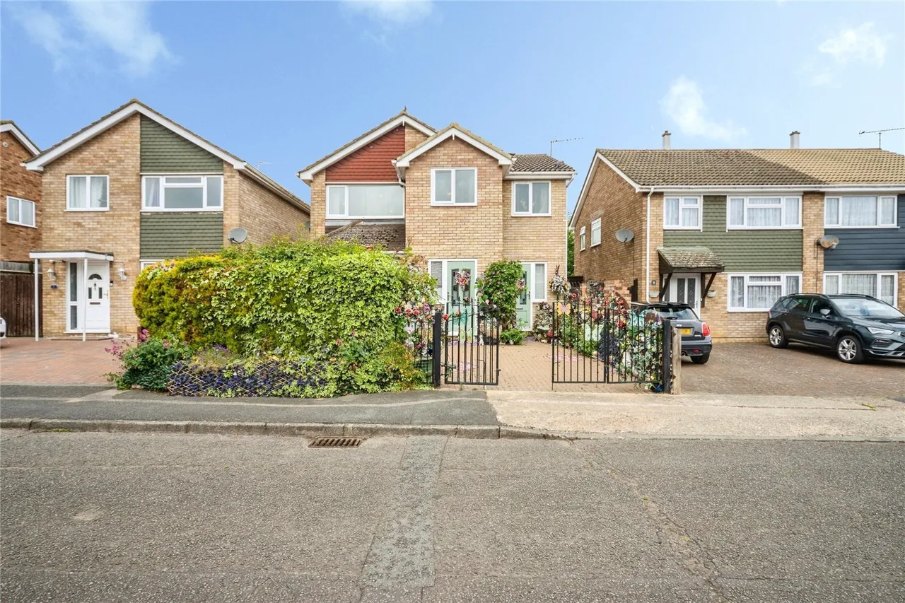 Nene Drive, Bletchley, Milton Keynes, Buckinghamshire, MK3, photo 32